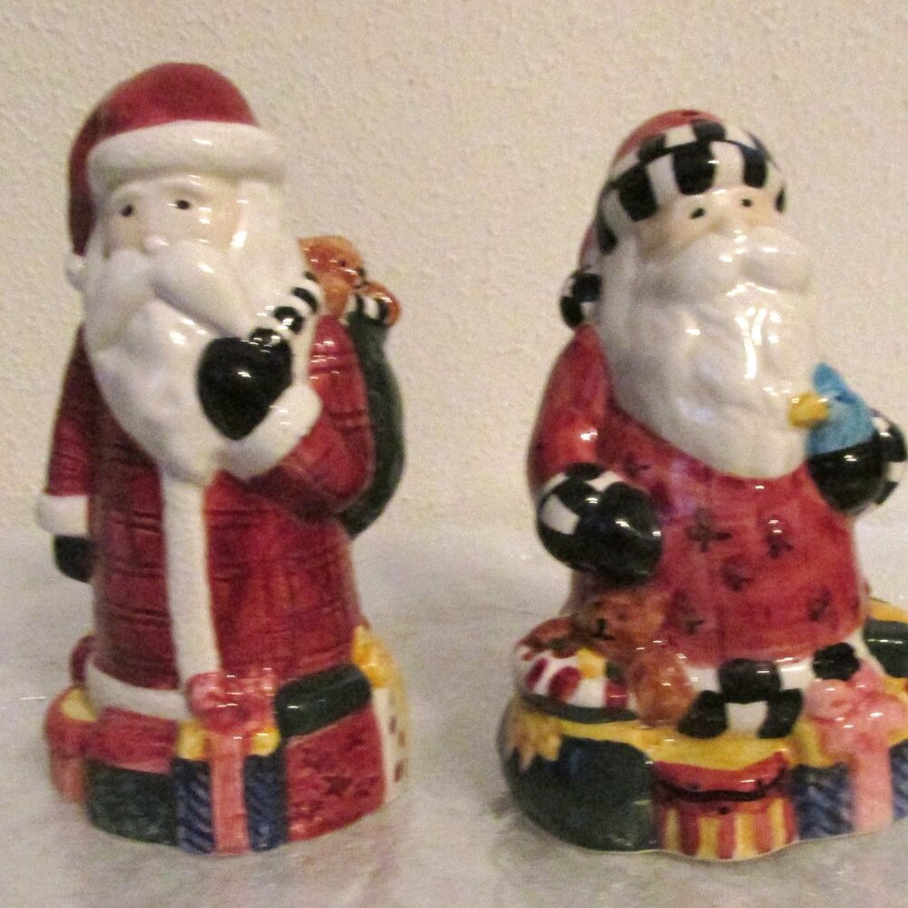 Debbie Mumm Santa's Spirit Salt and Pepper
